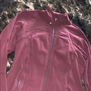 Lulu maroon zip up